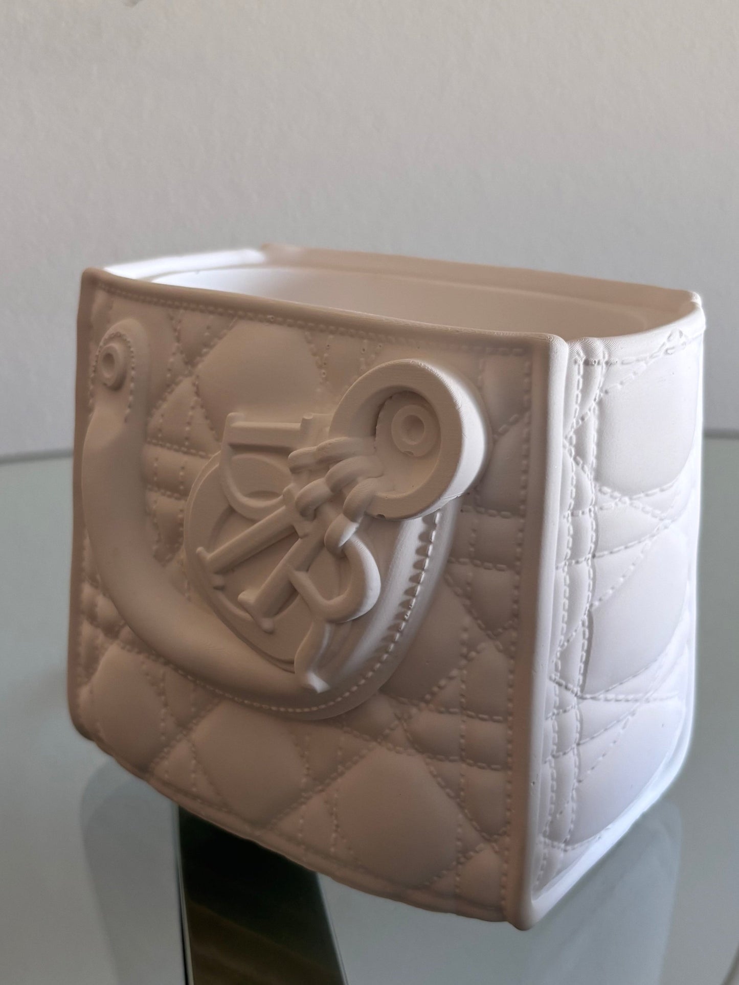 Di'r Lady Bag decorative vase