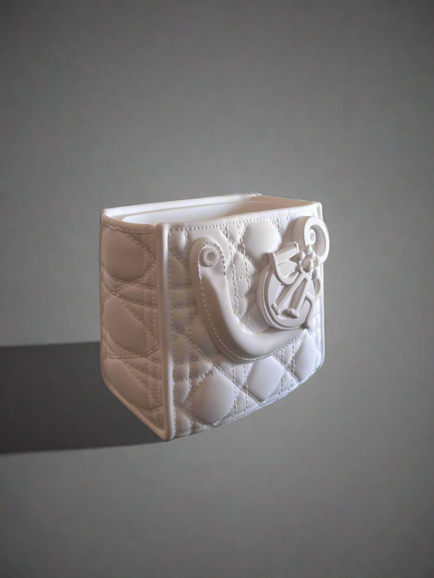 Di'r Lady Bag decorative vase