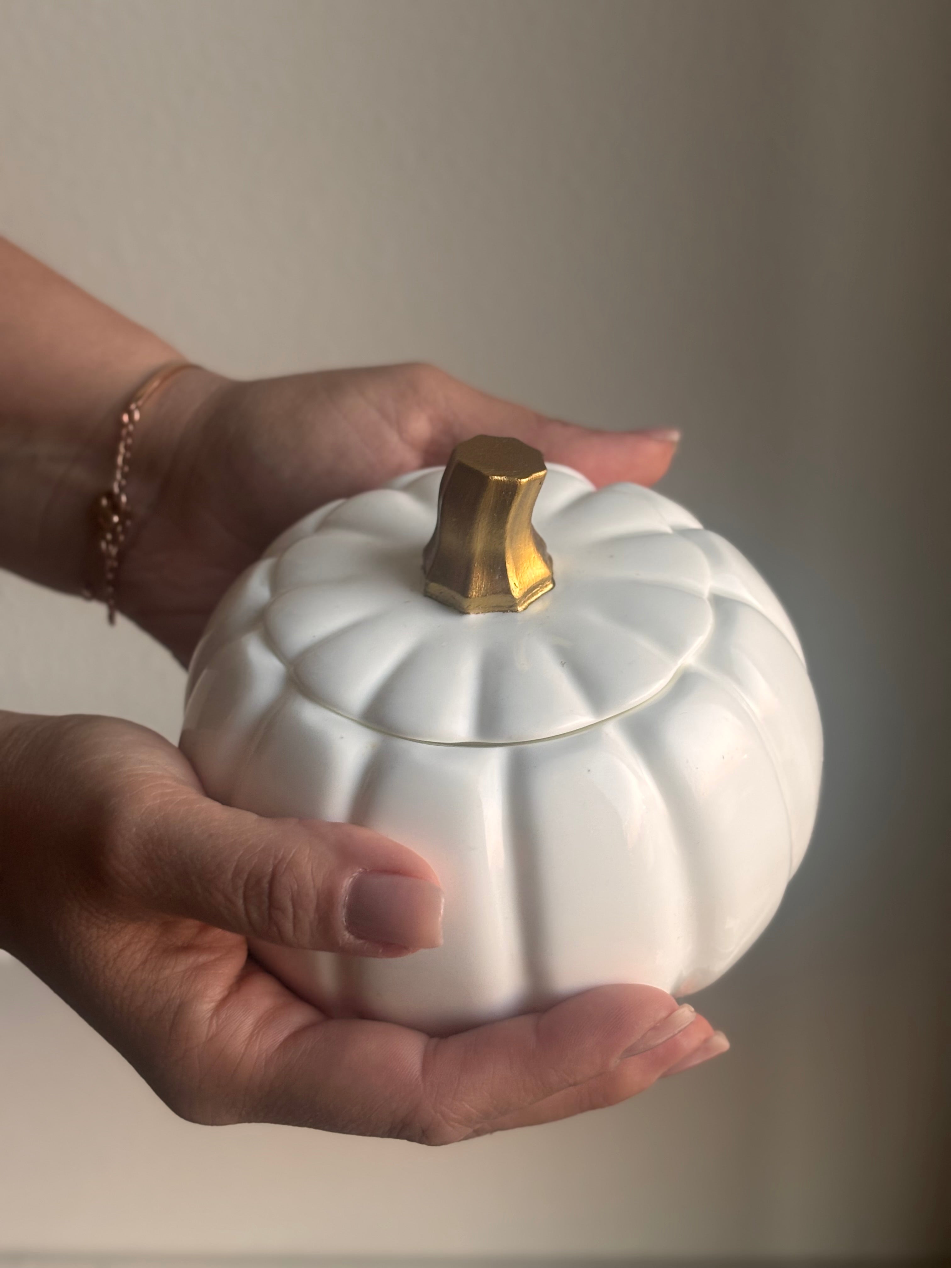 White Pumpkin Candle - 18 oz