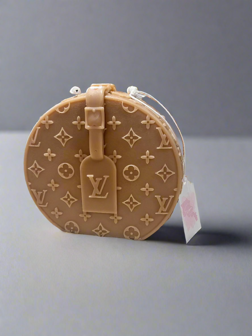 Circular V Candle