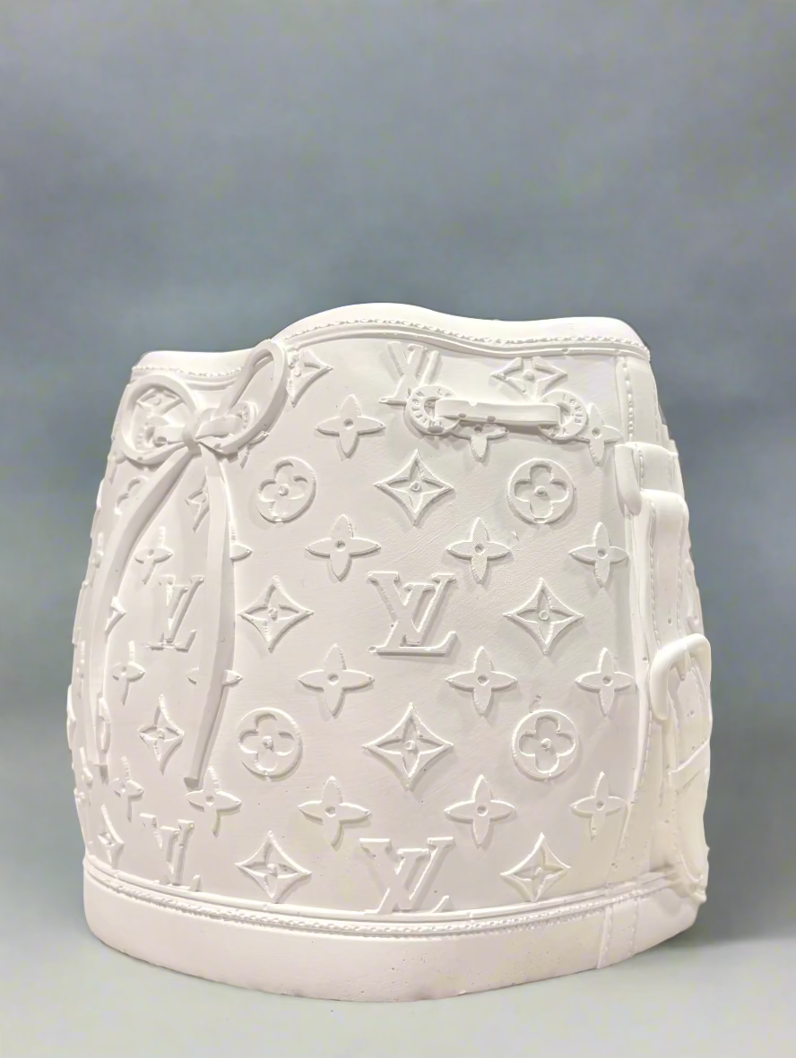 L Vase
