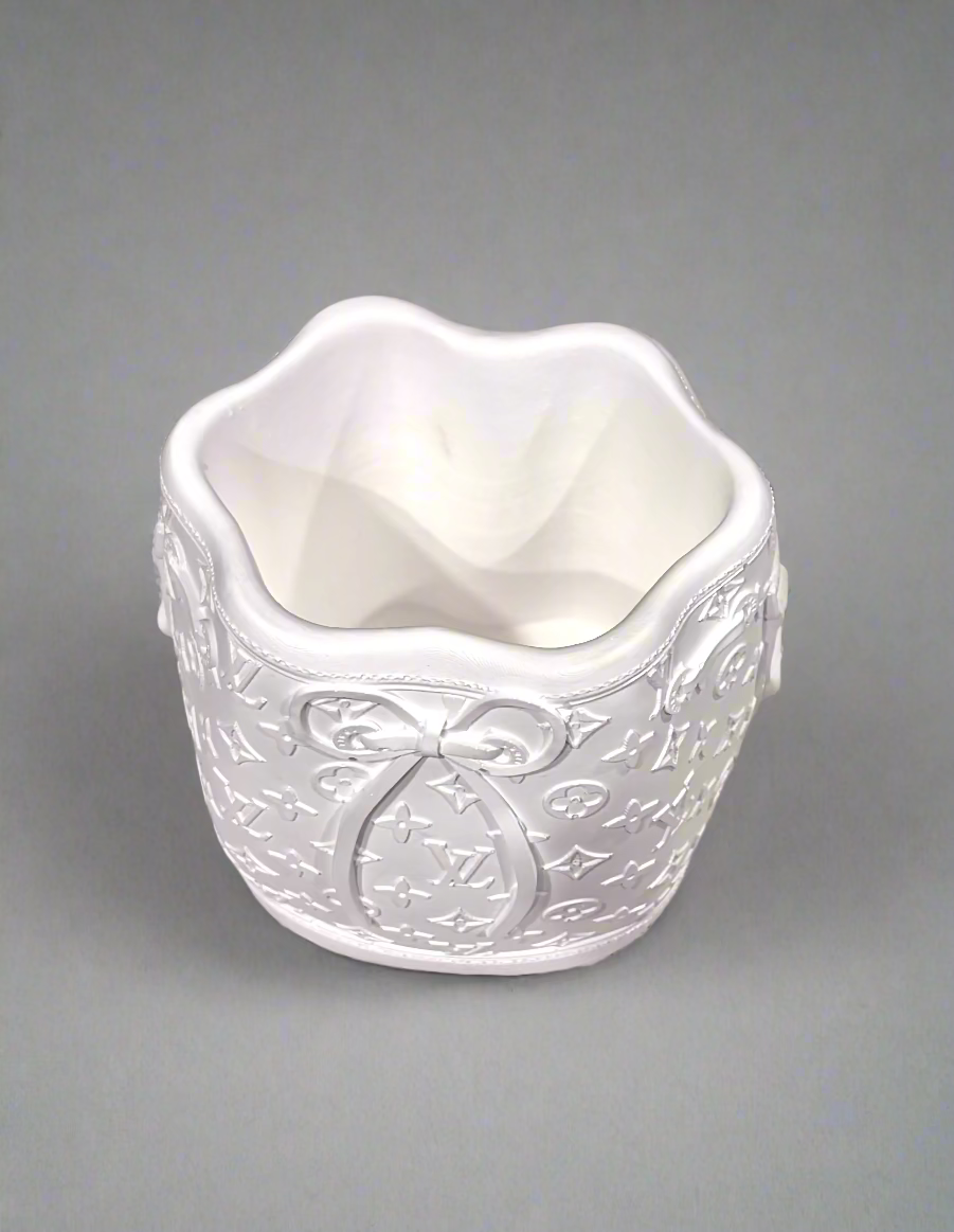 L Vase