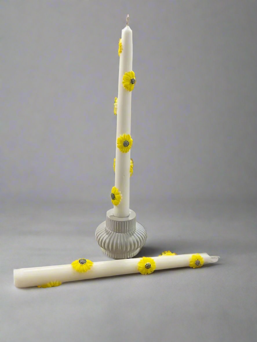 Daisy Flower Taper Candle (set of 2)