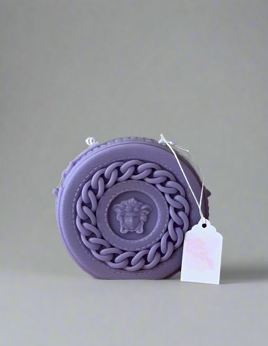 Luxurious bag candle